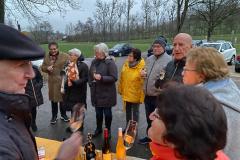 Der-AGV-stosst-an-auf-unseren-Aloisle-